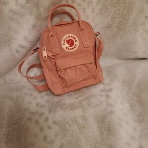 Kånken Mini Pink Backpack